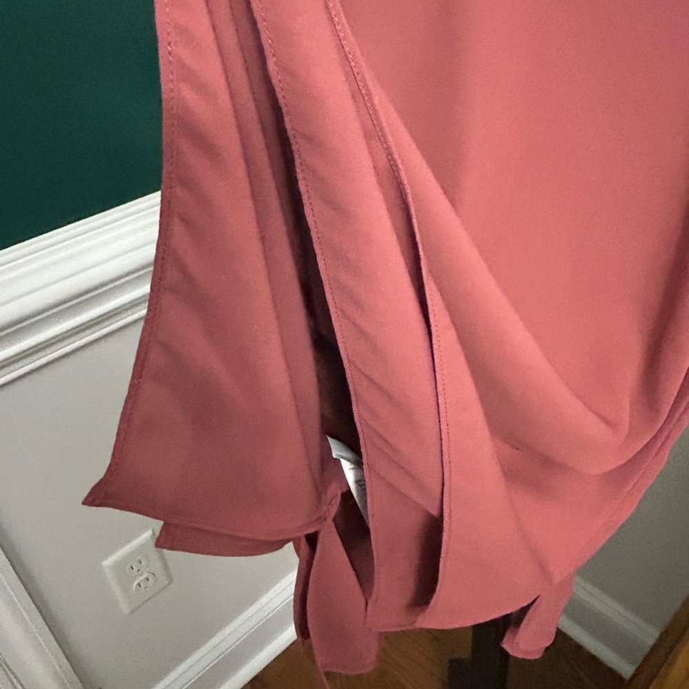White House Black Market, size Small, pink silky camisole top. - Picture 7 of 11